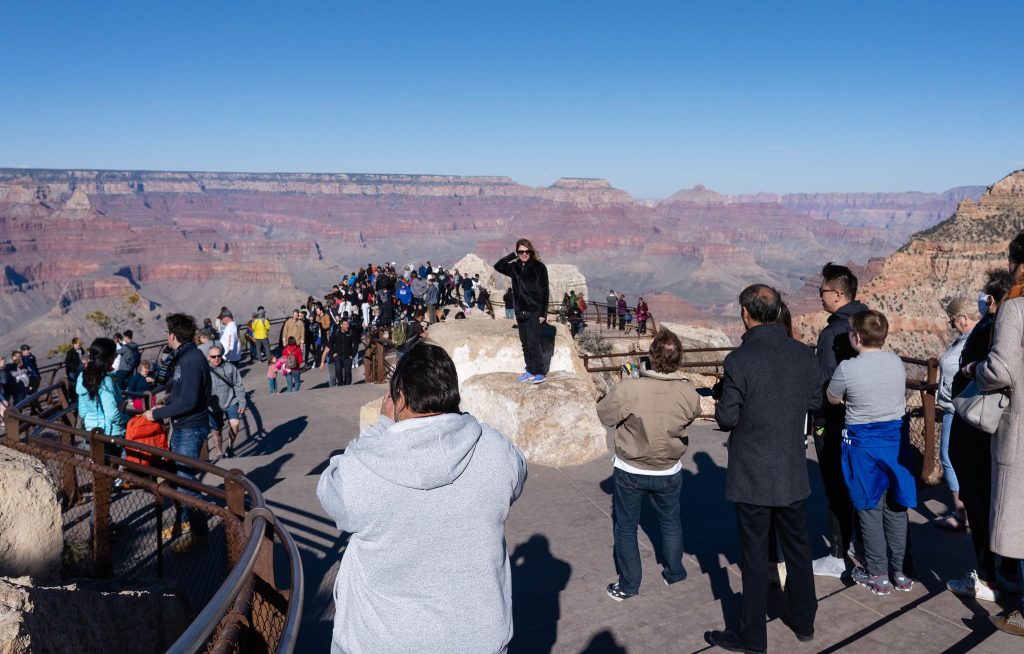 Crowds at the Grand Canyon