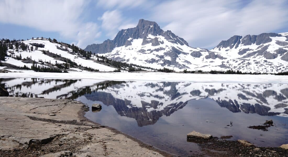 Mount Banner