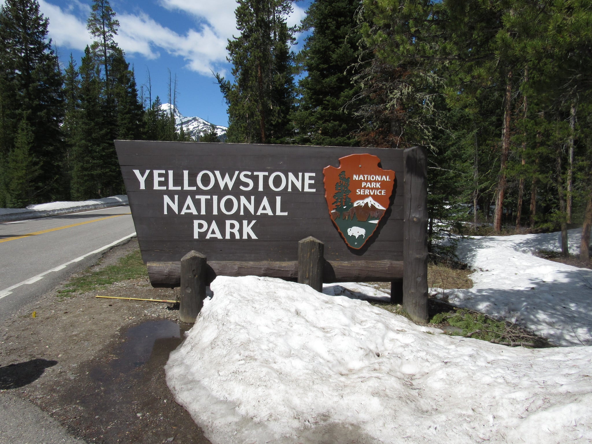 All Yellowstone National Park Entrance Signs - Parks & Trips